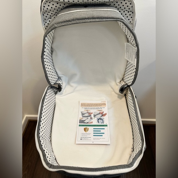 Omzer Gray Baby Travel Bassinet - Picture 5 of 11